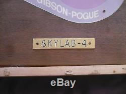 Plaque Officielle De Mission Enlevée Du Skylab-4 De La Nasa