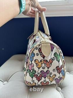 Porte-monnaie en baril à ballons Disney Dooney and Bourke unique en son genre
