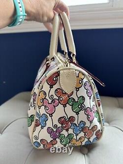 Porte-monnaie en baril à ballons Disney Dooney and Bourke unique en son genre