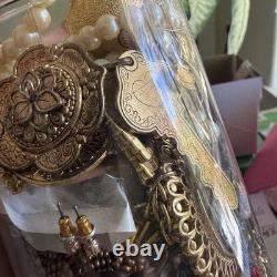 Pot à bijoux vintage « Saint Graal » lot rare de luxe trésor unique d’une valeur de 300 $ et plus