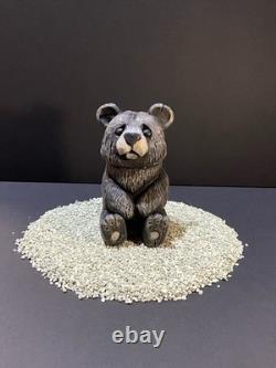 Pot à ours unique en son genre, sculpté et peint à la main, pièce artistique insolite