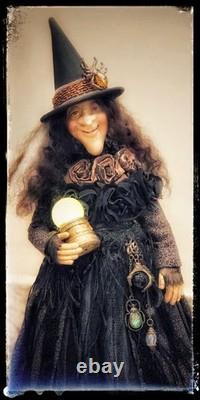 Poupée d'art sorcière en paperclay faite à la main, unique en son genre, vêtements vintage, Halloween, Nancy Malay