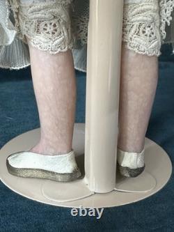 Poupée en polymère Fimo collection unique par l'artiste Edna Dali