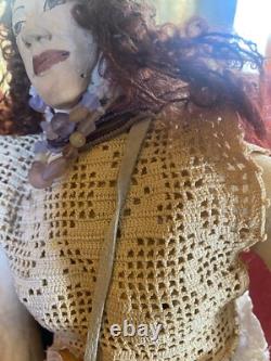 Poupée gitane artisanale visage en céramique unique en son genre 22 perles hippies collection des années 60