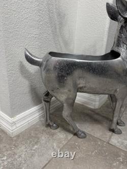 Rare Planteur en Métal Vintage MCM Cerf (Blaireau) Unique en Son Genre 33 pouces de haut X 22 pouces