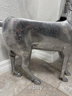 Rare Planteur en Métal Vintage MCM Cerf (Blaireau) Unique en Son Genre 33 pouces de haut X 22 pouces