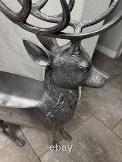 Rare Planteur en Métal Vintage MCM Cerf (Blaireau) Unique en Son Genre 33 pouces de haut X 22 pouces
