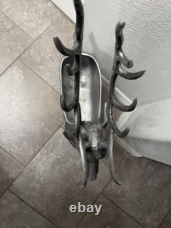 Rare Planteur en Métal Vintage MCM Cerf (Blaireau) Unique en Son Genre 33 pouces de haut X 22 pouces