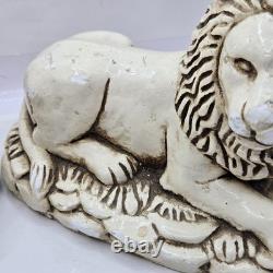 Rare ensemble unique de 2 serre-livres anciens lions assis en plâtre artistique du Mexique