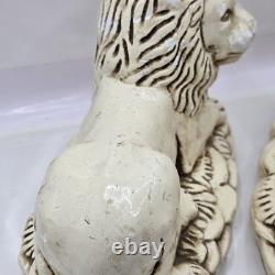 Rare ensemble unique de 2 serre-livres anciens lions assis en plâtre artistique du Mexique