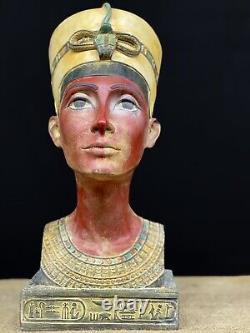 Reine égyptienne Néfertiti, un exemplaire unique fabriqué en Égypte.