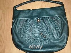 Sac à main en cuir brodé Brighton Teal Nina avec poche CCW et doublure super douce à 425 $