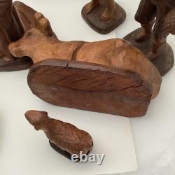 Scène de crèche de Noël en bois sculpté à la main, unique en son genre (crèche sans Jésus)