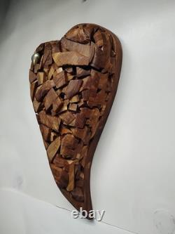 Sculpture en bois faite main, unique, cœur découpé et superposé, réunie.