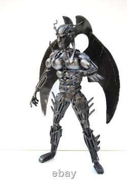 Sculpture en métal scrap Devilman Objet de décoration intérieure Cadeaux de Noël uniques