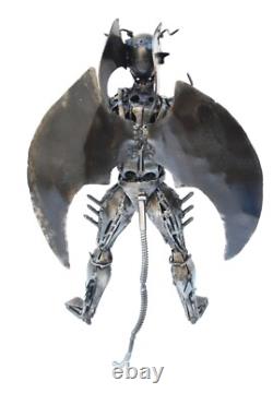 Sculpture en métal scrap Devilman Objet de décoration intérieure Cadeaux de Noël uniques