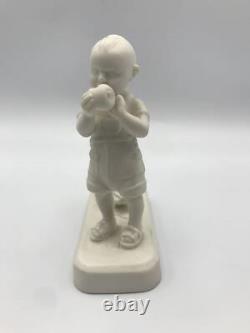 Sculpture en porcelaine de petit garçon unique en son genre, faite à la main, édition limitée