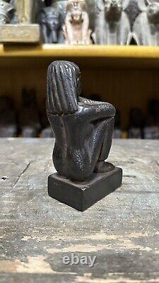 Statue Pharaonique Vintage Antique Unique Scribe Assis en Pierre Solide Av. J.-C.