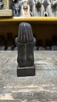 Statue Pharaonique Vintage Antique Unique Scribe Assis en Pierre Solide Av. J.-C.