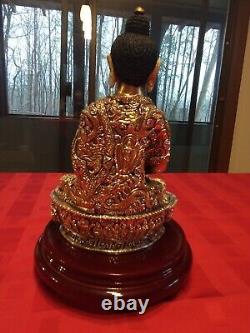 Statue de Bouddha unique en son genre en or 24 carats faite à la main au Tibet, mesurant 8 pouces de haut, vendue aux États-Unis