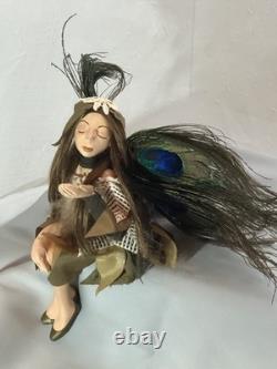 Statue de fée - Pièce unique - Repeinture UnaVintage par l'artiste, Celeste D. Craven