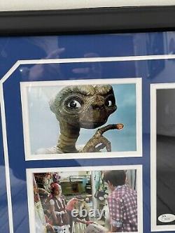 Steven Spielberg A Signé E. T. Photo Encadrée 30x17 Jsa Un D'un Genre