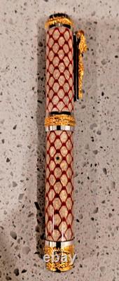 Stylo Plume Oriental en Bois Sculpté, Unique en Son Genre. Fabriqué avec des Strass.