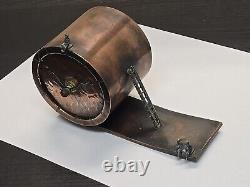 Table Horloge Steampunk Unique en Son Genre Fait Main en Cuivre Signée par l'Auteur