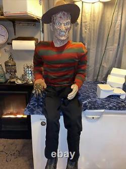 Taille De La Vie Freddy Krueger Horror Doll Mannequin Un De La Look Kind! Impressionnant De S'asseoir