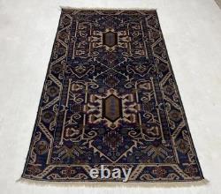 Tapis antique collectible unique 4x7 fait main teintures végétales laine