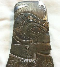 Two Sided Carved Embossed Viking Head Axe Hatchet Un D'un Genre Unique