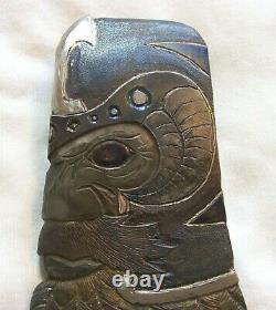Two Sided Carved Embossed Viking Head Axe Hatchet Un D'un Genre Unique