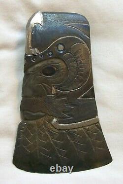 Two Sided Carved Embossed Viking Head Axe Hatchet Un D'un Genre Unique