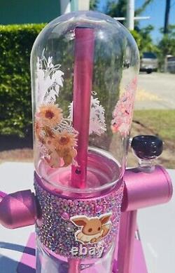 UNIQUE. Infuseur de gravité personnalisé décoré sur le thème rose d'Eeveelution