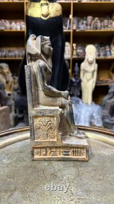 UN MAÎTRE-PIECE ANTIQUE ÉGYPTIEN RARE STATUE DU ROI RAMSES II AVANT JC