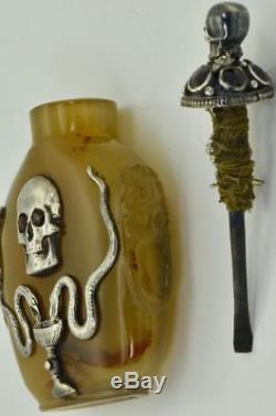Un Bout D'un Type Important Poison Victorien Crâne & Serpents Sculpté Bouteille D'agate