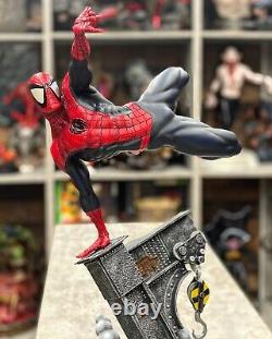 Un D'un Genre Personnaliser Sideshow Exclusive Spider-man Statue