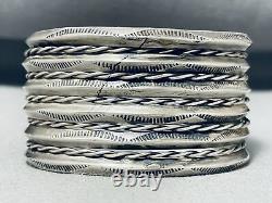 Un D'un Style Vintage Navajo Sterling Bracelet En Argent