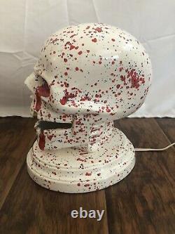 Un D'une Sorte Atlantic Mold Ceramic Humane Crâne Tête Lampe De Table Lumière Halloween