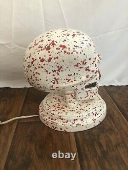 Un D'une Sorte Atlantic Mold Ceramic Humane Crâne Tête Lampe De Table Lumière Halloween