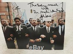 Un De Nature John Lewis A Signé La Main Martin Luther King Selma Mars 8x10 Avec Jsa