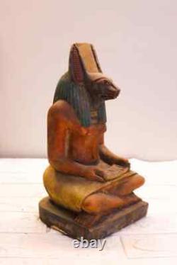 Un Dieu Égyptien Unique : Anubis sous la forme d'un Scribe