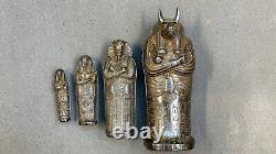 Un cercueil unique des rites funéraires pharaoniques du dieu de la mort Anubis,  avant J.C.