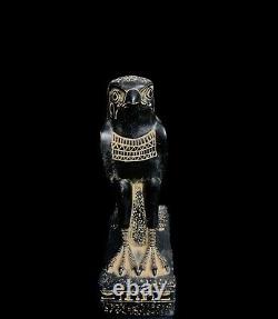Un dieu à tête de faucon unique, HORUS Le dieu faucon du ciel