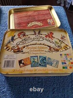 Une édition limitée de collectibles Amy Brown unique en son genre avec 10 cartes de notes, 3-sur-12