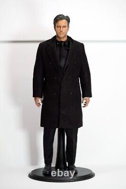 Une figurine unique sur mesure de 1/6 de Ben Affleck en tant que Bruce Wayne Batman, pas de la marque Hot Toys