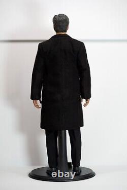 Une figurine unique sur mesure de 1/6 de Ben Affleck en tant que Bruce Wayne Batman, pas de la marque Hot Toys