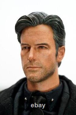 Une figurine unique sur mesure de 1/6 de Ben Affleck en tant que Bruce Wayne Batman, pas de la marque Hot Toys