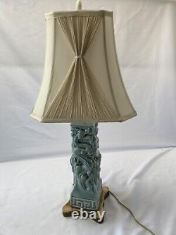 Une pièce unique - Lampe ancienne du milieu du siècle