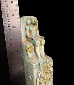 Une pièce unique de la déesse Hathor, déesse des femmes et de la fertilité
